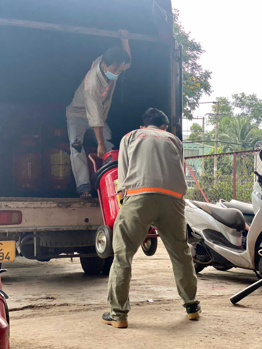 Nạp bình chữa cháy chuyên nghiệp